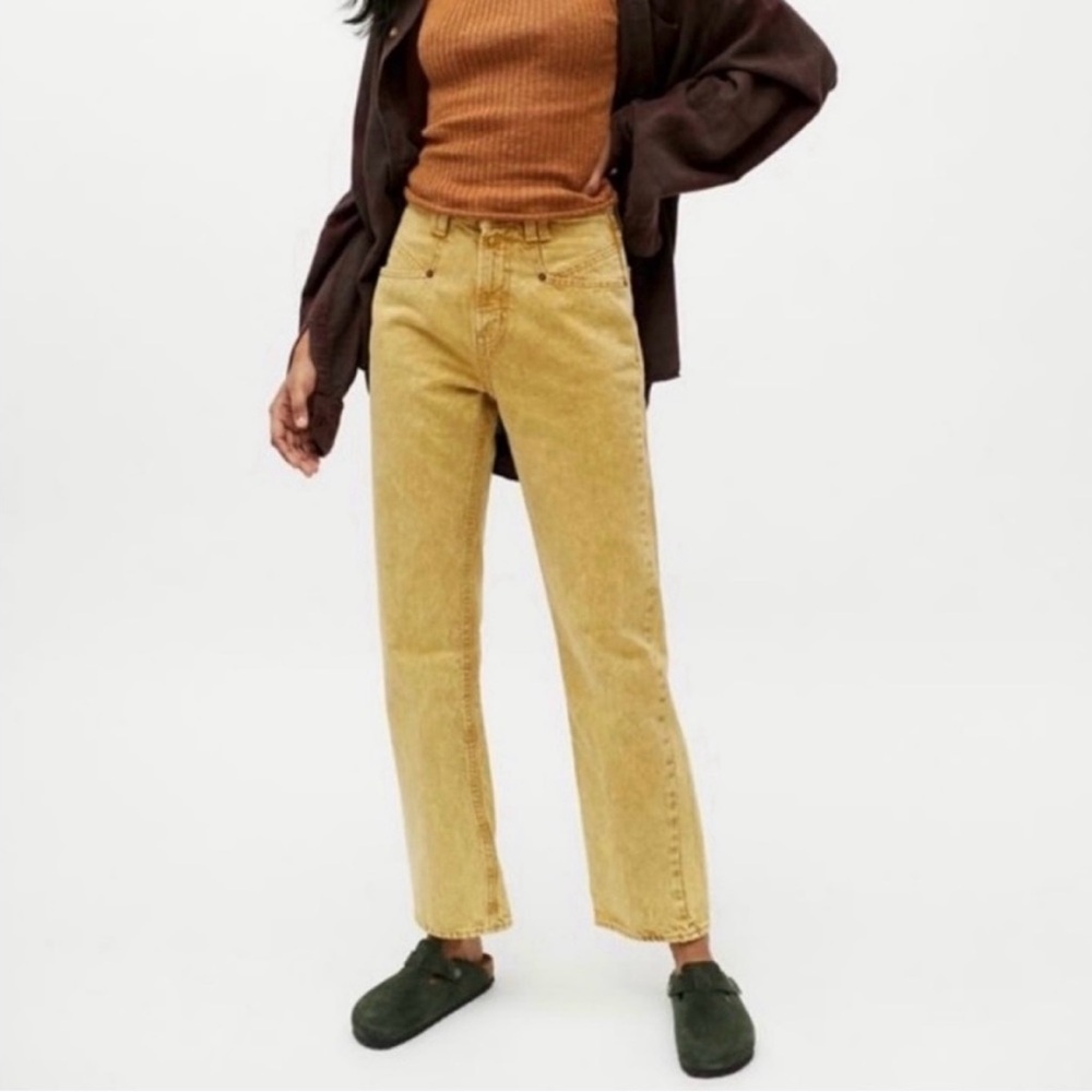 NWT Urban Outfitters Issa high waisted straight leg cow boy jeans